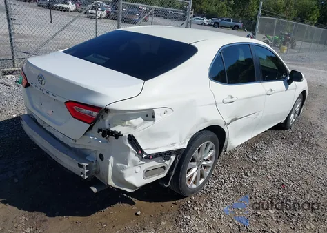 2018 Toyota Camry Le из США, поврежденный, VIN JTNB11HK0J3070692